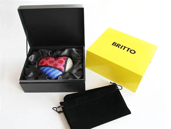 Heart-shaped rigid box custom die-cut packaging